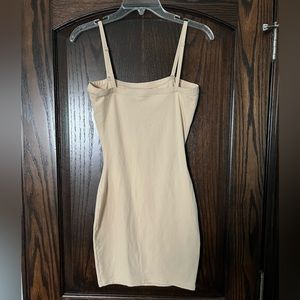 Spanx Assets Red Hot Label Convertible / Strapless Full Slip Size M Nude